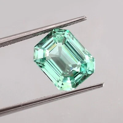 Natural Flawless Ceylon Green Parti Sapphire 8.80 Ct Loose Radiant Cut Gemstone - Image 1 of 4