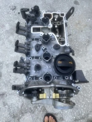 Culata Audi a4 a5 Q5 2.0 06H103373K 2010-2012 Foto 1 de 4