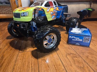 MGT 8.0 nitro monster truck - Image 1 of 4