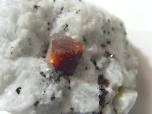 266 Karat Zirkonkristall Mineralprobe in Matrix Mutter Gestein Heiler 53274 - Bild 1 von 8