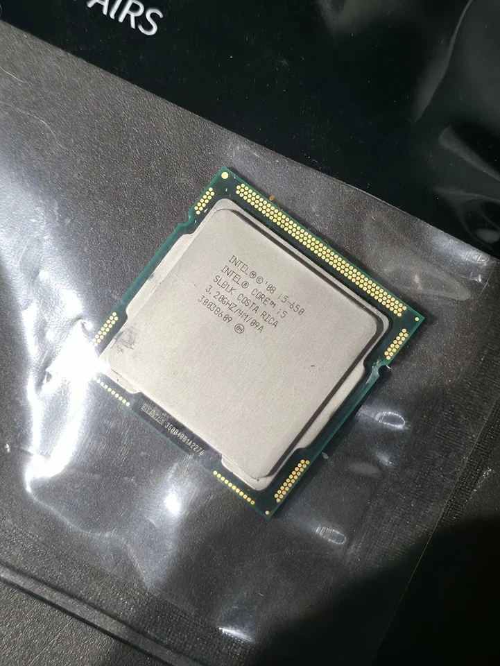 Intel Core i5-650 - Image 1 of 1