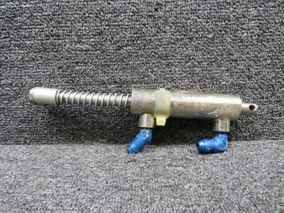 Conjunto de cilindro de freno maestro Cleveland 10-24C (menos extremo de varilla) Foto 1 de 4