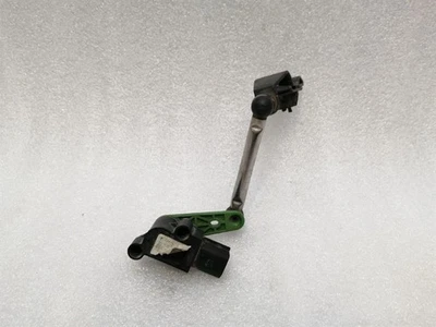 Sensore livello anteriore sinistro Porsche 911 991 99163138100 sensore livello anteriore sinistro - Immagine 1 di 4