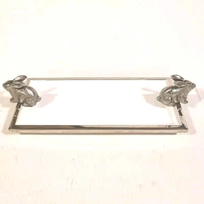 Plato de cerámica Pottery Barn Georgia Pewter Bunny Rabbit 16" x 7" usado en excelente estado Foto 1 de 4