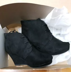 Brand New Journee Collection Women's Suede Wedge Booties - Black - Size:7 - Picture 1 of 3