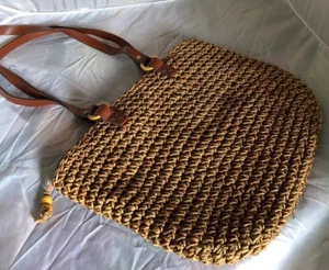 Vintage WAVES By Tandem Bags-Crochet Straw BOHO Purse Wood Beads DblStrap - Picture 1 of 8