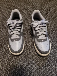 Nike air Force 596728 Low Top Gray Size 7y - Picture 1 of 6