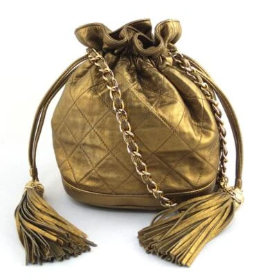 Bolsa de ombro CHANEL com cordão corrente pele de cordeiro matelasse franja dourada #005 - Imagem 1 de 4