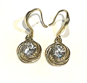 925 sterling silver gold plated 6mm round CZ cubic zirconia dangle earrings 2.4g - Picture 1 of 5