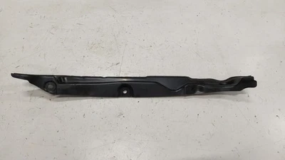 Subaru Crosstrek 2018-2023 OEM guardabarros izquierdo moldura aislante trasero Foto 1 de 4