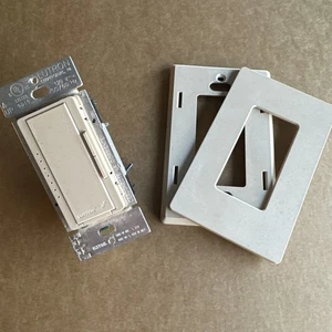 Lutron RRD-6D-LA RadioRA2 atenuador luz almendra con montaje de placa única - Imagen 1 de 3