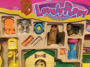 REDUCIDO-Vintage Hermoso Juego para Cachorros Casa para Perros y Etapa de Campeón - Nuevo en Caja - Imagen 1 de 6