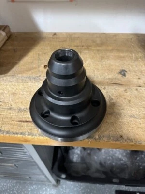 Portabrocas Royal Products 42057 5 c Doosan LYNX2100LB M75 x 2.0 adaptador Foto 1 de 4