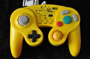 HORI Battle Pad Pikachu Version with Turbo Controller Nintendo - Picture 1 of 2