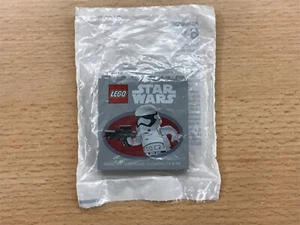 2015 Lego Star Wars Force Awakens Storm Tropper Brick Toys-R-Us Exclusive -New - Picture 1 of 2