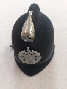 Vintage Leeds City Police Shield On English Bobby Helmet / Police Hat England UK - Imagen 1 de 6