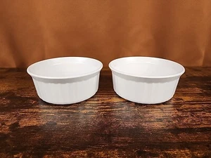 SET 2-Corning Ware Teglia da Forno Rotonda Bianca Francese F-16-B - Foto 1 di 24