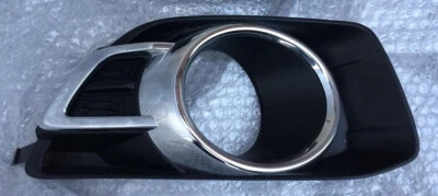 Ford Falcon FG Mk2 XR6 Turbo fog lamp BEZEL light SURROUND cover RH driver side - Image 1 of 3