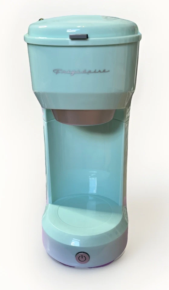 Frigidaire Single Cup Coffee Maker 700 Watt ECMK088 Mint. - Image 1 of 4
