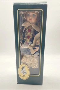 Vintage Geppeddo Porcelain Holly - Picture 1 of 8