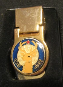 B.P.O.E. Geldklammer goldfarben mit emailliertem Cabochon, kleine Schatulle siehe Fotos - Bild 1 von 3