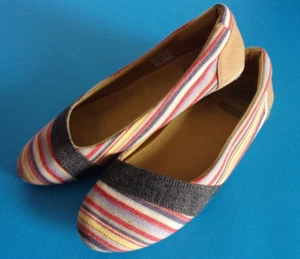 KEEN - Zapatos de ballet planos sin cordones, lona a rayas multicolor, para mujer EE. UU. 8,5 - Imagen 1 de 9
