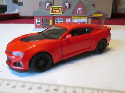 Camaro ZL1 2017 Kinsmart de metal fundido portas vermelhas e pretas unidade de fricção aberta XLNT - Imagem 1 de 4