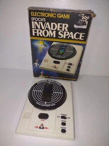 WOW! 1980 EPOCH'S INVADER FROM SPACE~EARLY HANDHELD VIDEO GAME~NICE~WORKING~UFOS - Picture 1 of 12