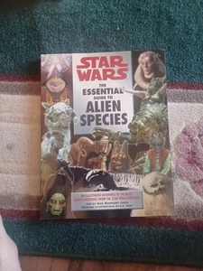 Star Wars: The Essential Guide to Alien Species (2001, Taschenbuch) 1. Auflage - Bild 1 von 10