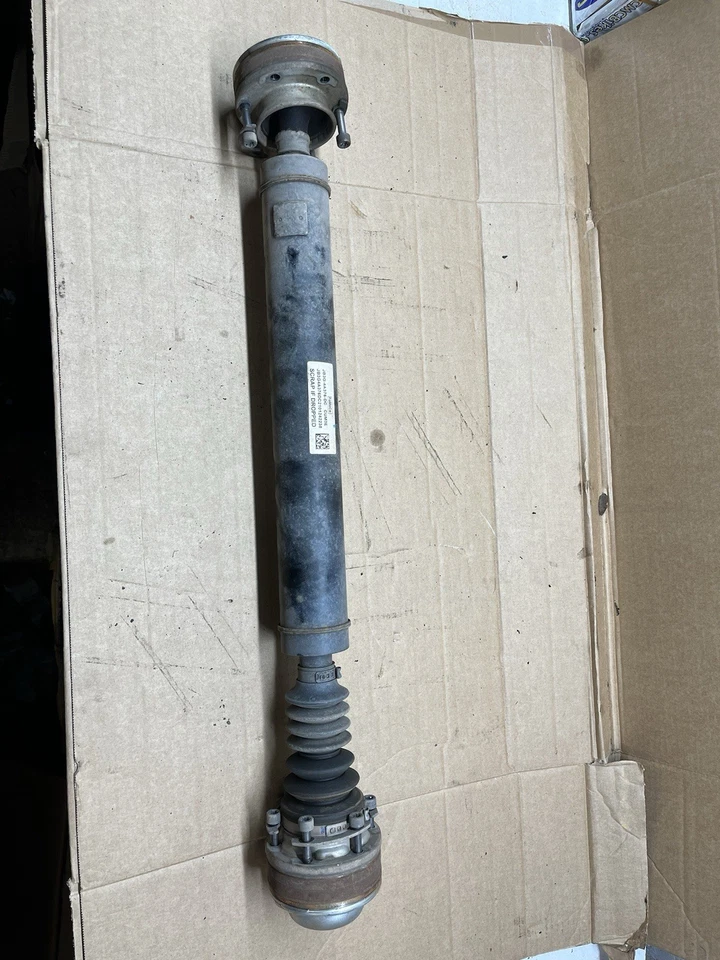 2022 Ford Ranger Wildtrak Front Prop Shaft JB3G-4A376-DC 2019-2023 JB3G4A376DC - Image 1 of 2