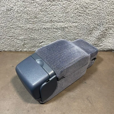 SHORT 12.5 Buick LeSABRE AZUL 2000-2005 Consola central delantera Tapa reposabrazos Foto 1 de 4