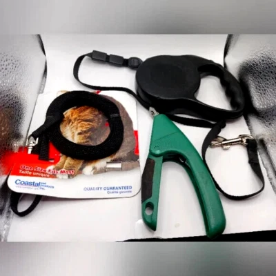 Lot Of Pet Items -Retractable Leash + Pet Harness + Nail Clippers - Image 1 of 4