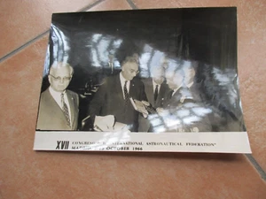 1966 XVII Congreso International Astronautical Federation Madrid 9-15 October - Foto 1 di 2