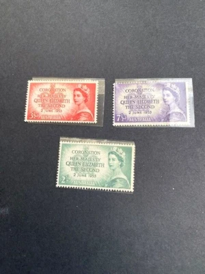 1953 AUSTRALIA # # 259-261, QUEEN ELIZABETH II , CORONATION, MNH - Image 1 of 4