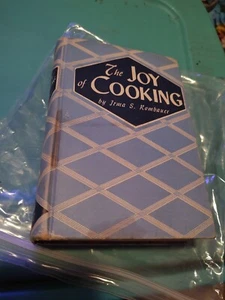 The Joy of Cooking ~ SIGNED by IRMA S. ROMBAUER ~ Autographed 1946  - Picture 1 of 12