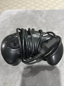 Sega Genesis OEM Control Pad ~ 3 Tasten Schwarz Controller mit roten Tasten - Bild 1 von 2