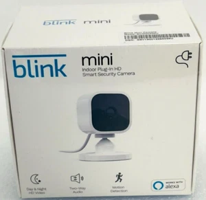 Blink Mini Compact indoor plug-in smart security camera 1080p HD, New - Picture 1 of 5