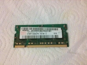 Hynix memoria RAM DDR2 1GB PC2 204pin notebook - Foto 1 di 3