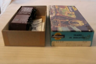 HO Scale Athearn 40' Box Car, ATSF Santa Fe, Super Chief, Brown, #145627 Built - Image 1 of 3