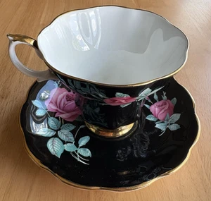 Royal Albert England Pink Rose On Black Scalloped Tea Cup & Saucer Set - Picture 1 of 14