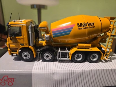 Camion malaxeur MERCEDES ACTROS 8*4 NZG 1/50 aux couleurs de la société MARKER - Photo 1/4