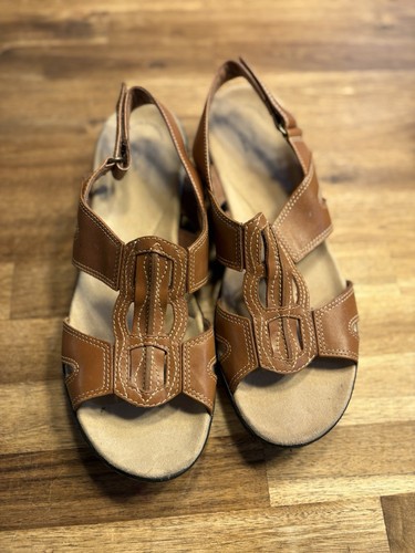 Sandali Clarks Leisa Skip in pelle marrone 26142995 taglia 9 5M