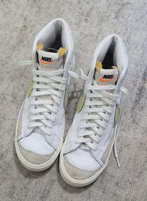 Blazer Nike Feminino Médio 77 Vintage Branco Mal Voltado CZ1055-108 Retrô Tamanho 9 - Imagem 1 de 4