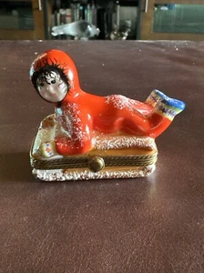 Portagioie bambino su slitta Limoges - porcellana dipinta a mano ~ Natale - Foto 1 di 7