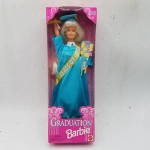 Vintage Class of 1998 Graduation Barbie Doll 17830 BRAND NEW - Picture 1 of 3