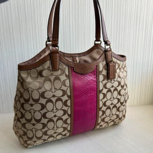 COACH Signature Tote Shoulder Bag Brown and Pink Canvas Leather Large Authentic - Picture 1 of 16