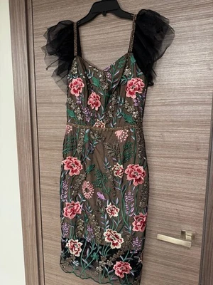 Vestido de malla floral bordado Bronx & Banco - Talla M con mangas con volantes Foto 1 de 4