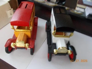 2 MIB ERTL 1913 1/25 Ford Model T Van Banks with Keys, Pet Milk & Massey Harris - Picture 1 of 10