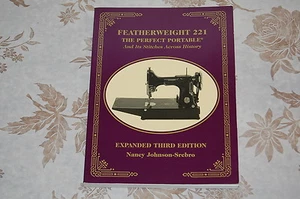 Singer Featherweight 221 221K Manuale su CD - CD completo 220 pagine in formato PDF - Foto 1 di 12