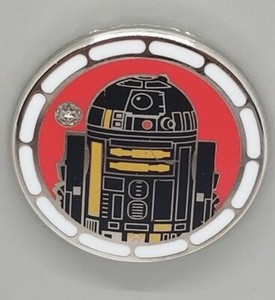 Disney Pin 2020 Hidden Mickey - Star Wars Droids : R2Q5 #143447 Traded w/ Card 